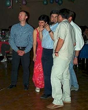 0816.jpg (18430 bytes)